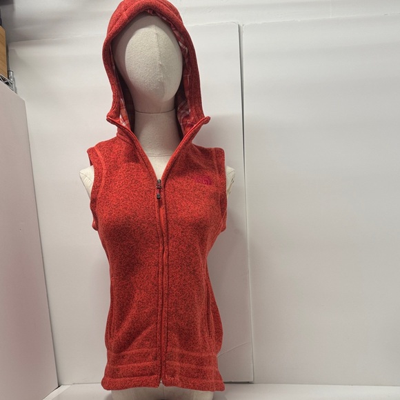 The North Face Hooded Sleeveless Vest 17” pit to pit XS or fitted S. Orange/Red. - Picture 1 of 9